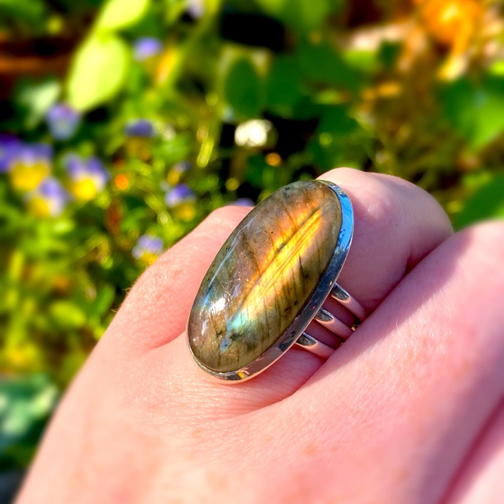 ✨Magical Sterling Silver Labradorite Ring✨